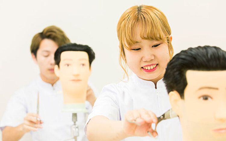 アポロ美容理容専門学校画像