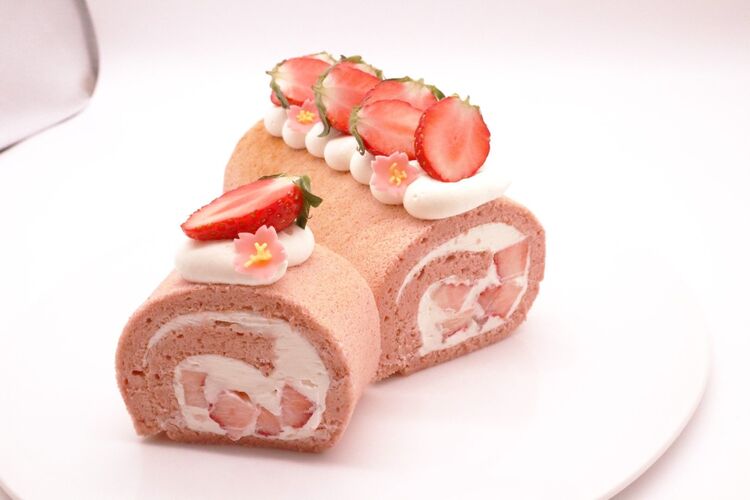 ☆春メニューにチャレンジ☆春いちごのシフォンロールケーキ＋ロイヤルミルクティ ミニ体験