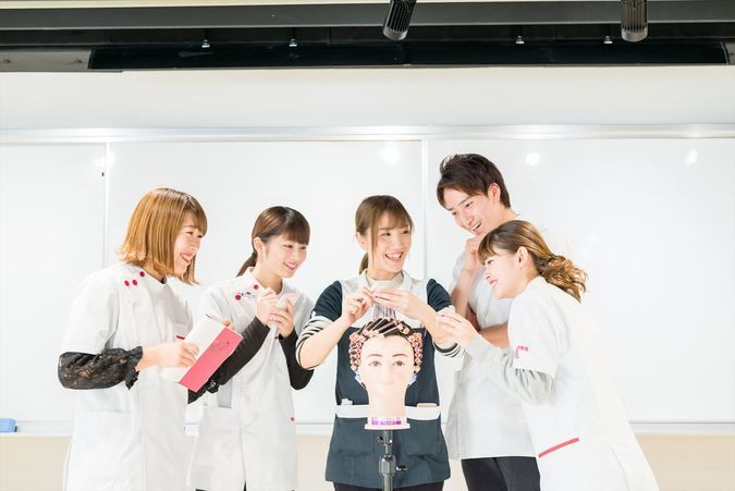 町田美容専門学校