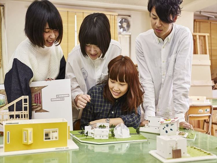 町田デザイン＆建築専門学校画像