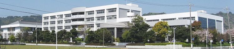 静岡中央高等学校画像