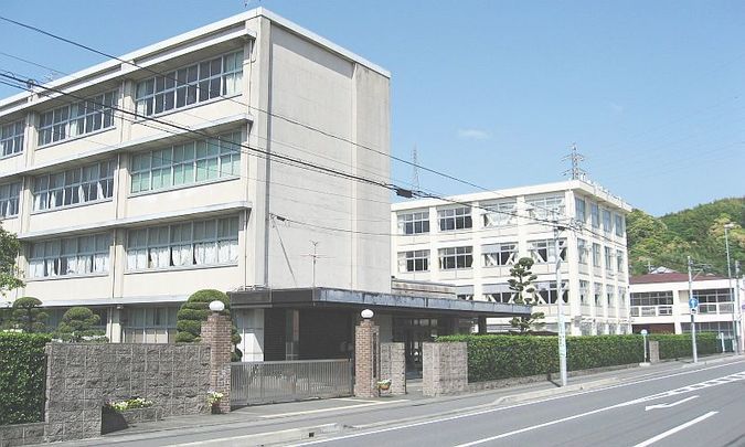 静岡東高等学校外観画像