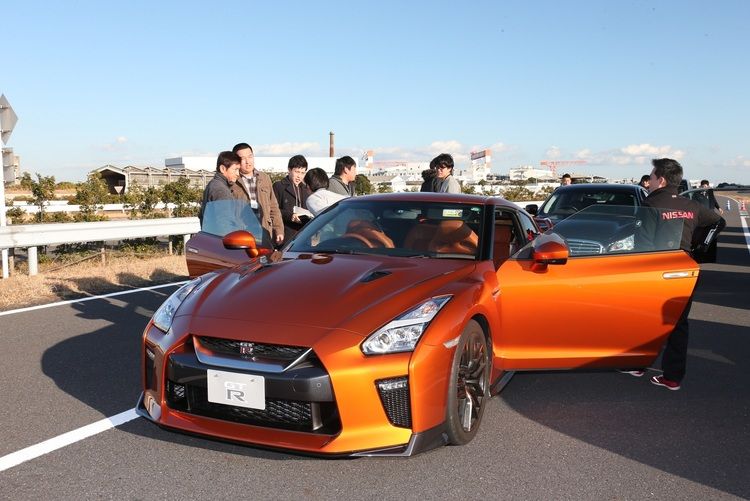 専門学校日産横浜自動車大学校画像