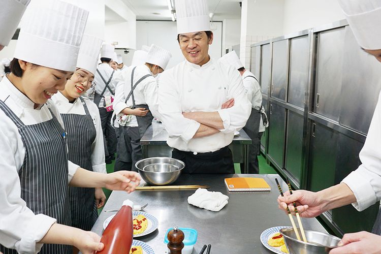 新潟調理師専門学校画像