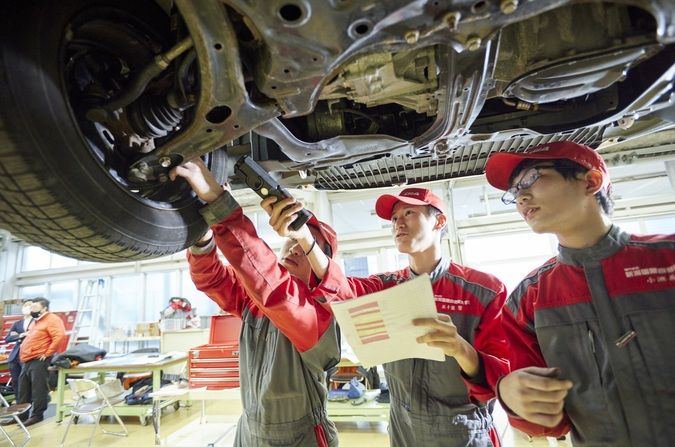 専門学校　新潟国際自動車大学校