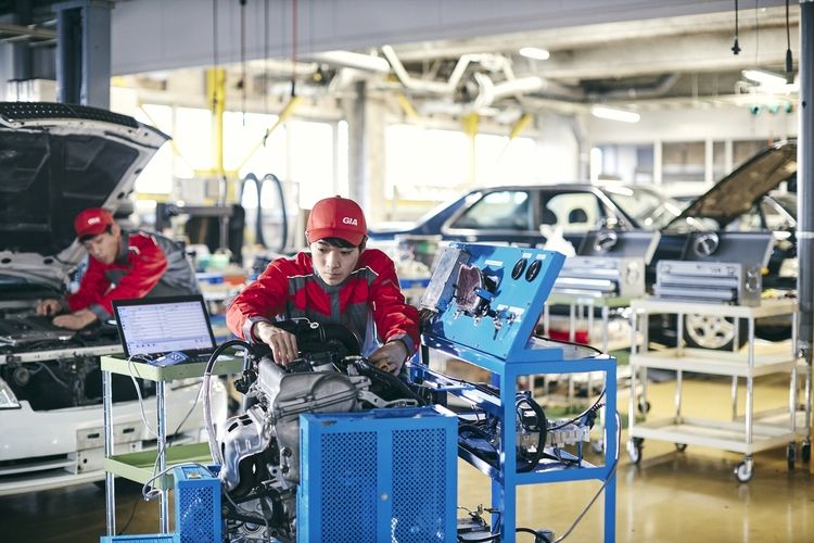 専門学校　新潟国際自動車大学校画像