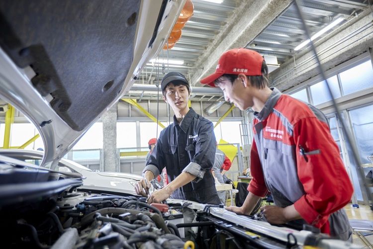 専門学校新潟国際自動車大学校の情報満載 口コミ 就職など みんなの専門学校情報