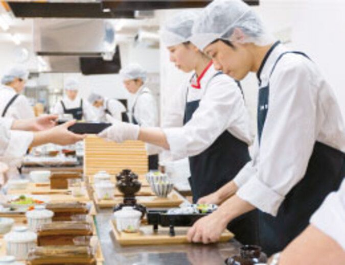 国際調理製菓専門学校