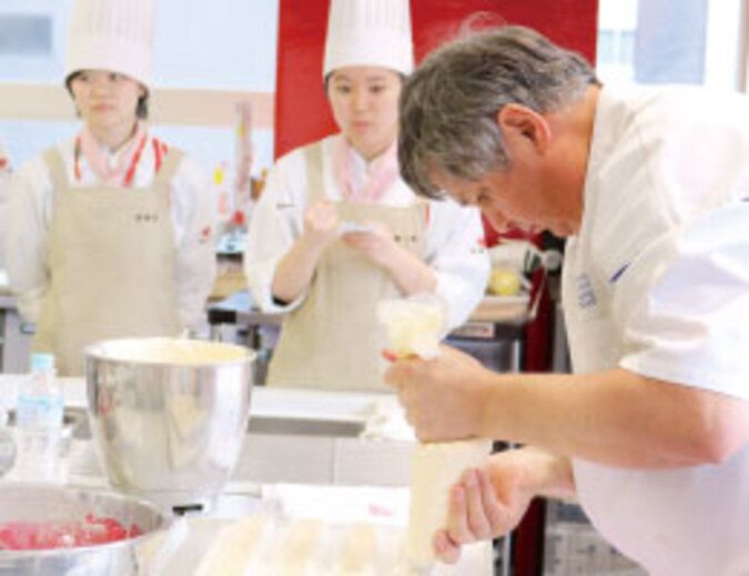 国際調理製菓専門学校