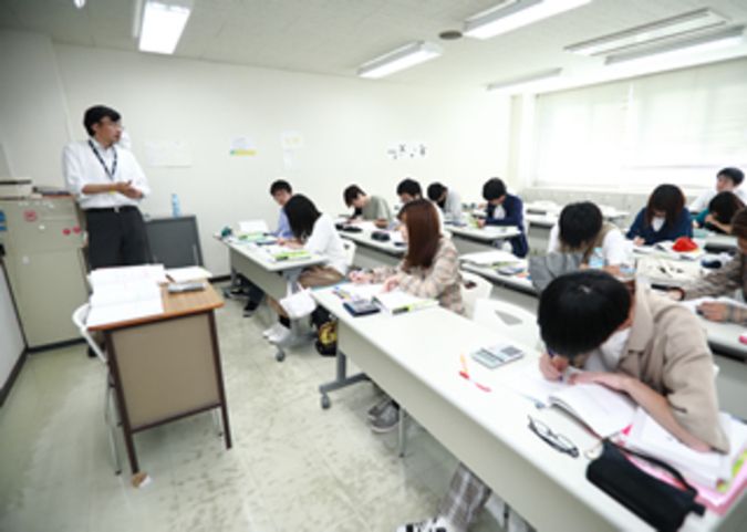 長岡公務員・情報ビジネス専門学校