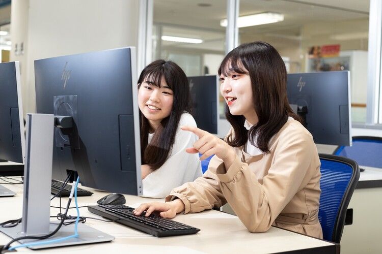 長岡公務員・情報ビジネス専門学校画像