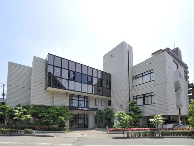 石川県理容美容専門学校画像