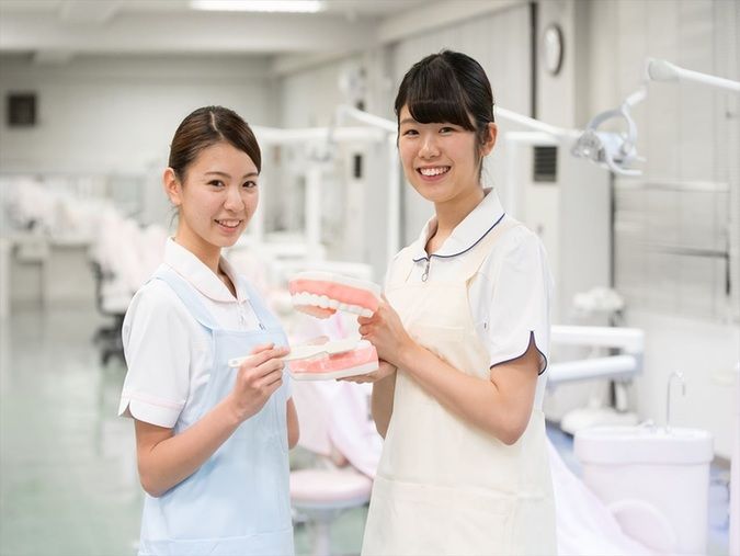 山梨県歯科衛生専門学校