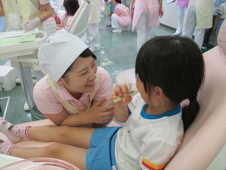 山梨県歯科衛生専門学校画像