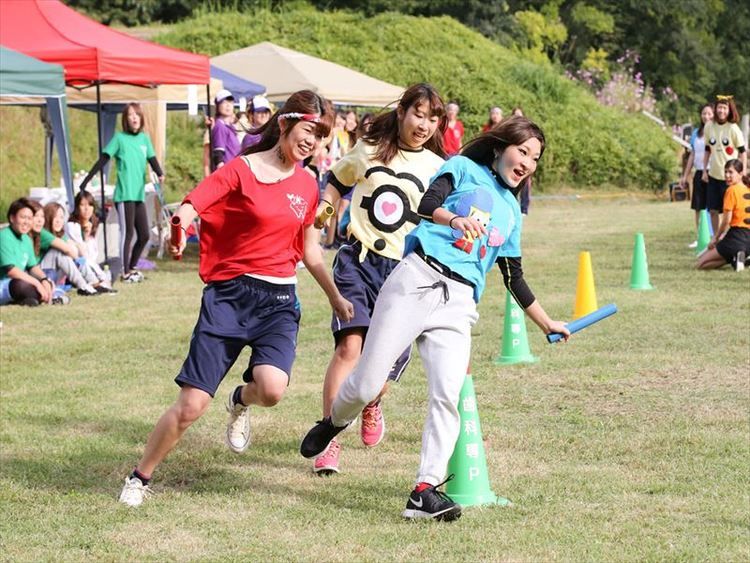 山梨県歯科衛生専門学校画像