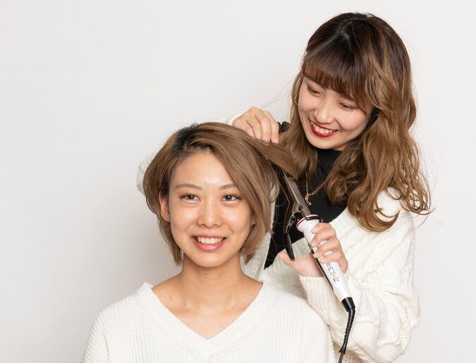 岐阜美容専門学校