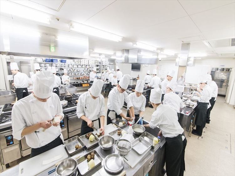 岐阜調理専門学校画像