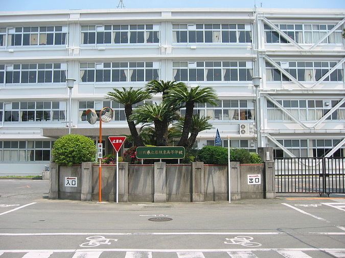 藤枝東高等学校外観画像