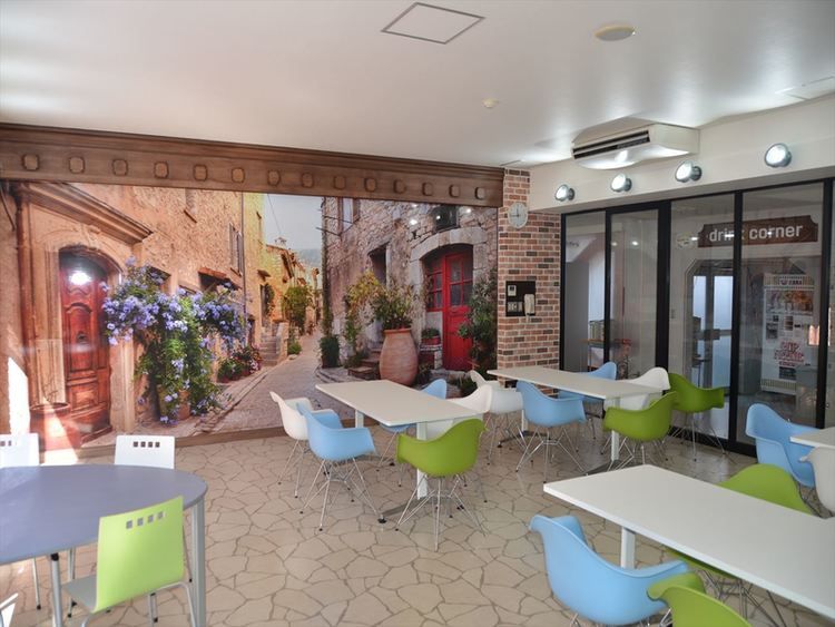 静岡県美容専門学校画像