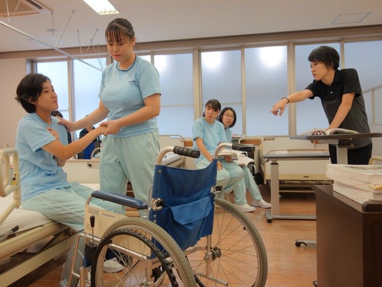 静岡福祉医療専門学校画像