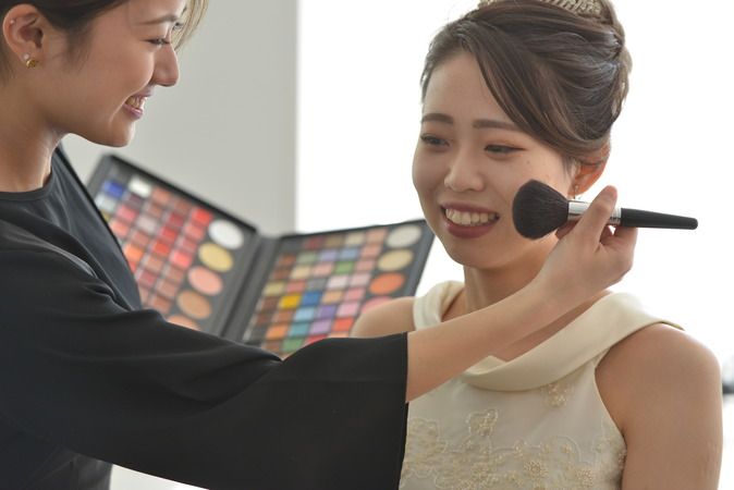 ルネサンス　デザイン・美容専門学校