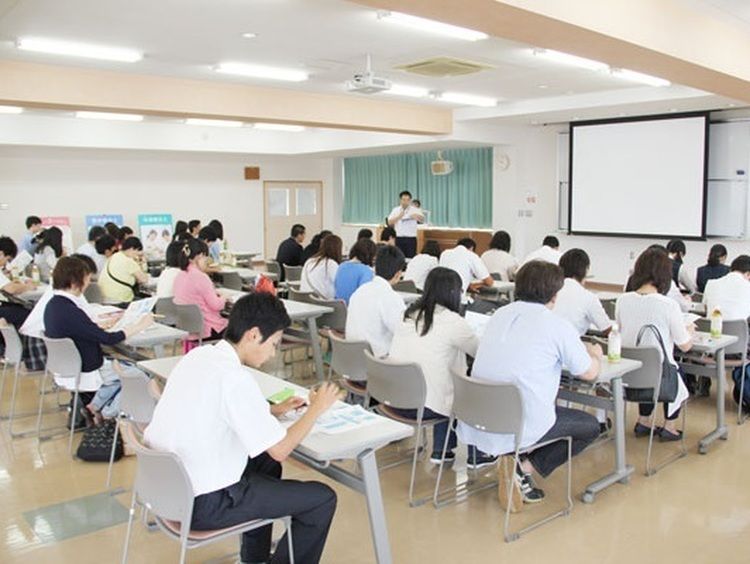 専門学校　富士リハビリテーション大学校画像