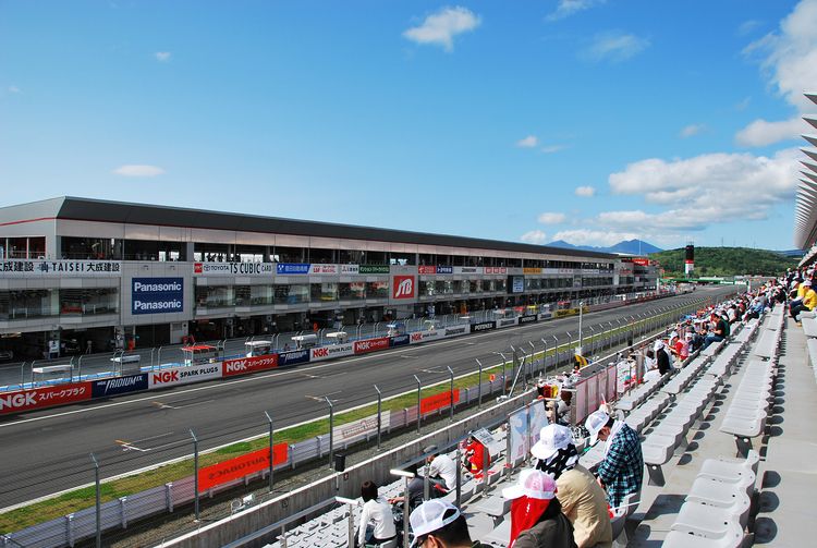 専門学校中央メカニック自動車大学校画像