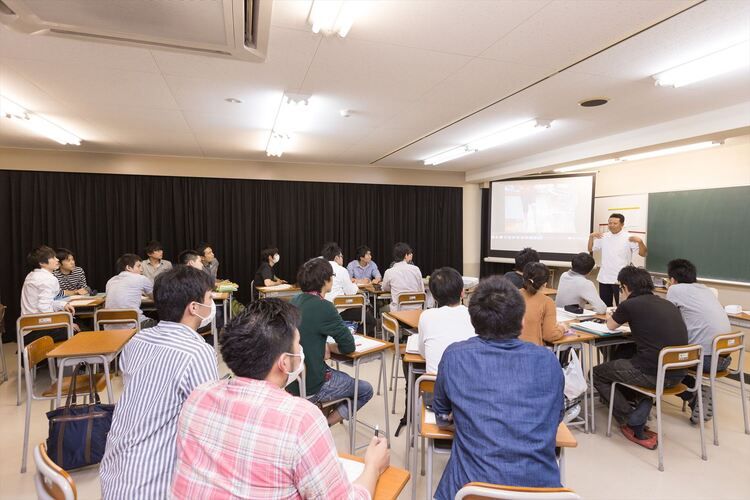 中部リハビリテーション専門学校画像