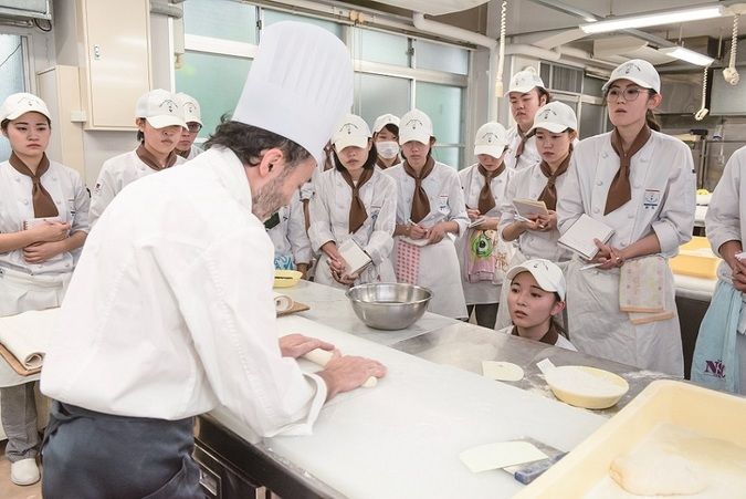 名古屋製菓専門学校