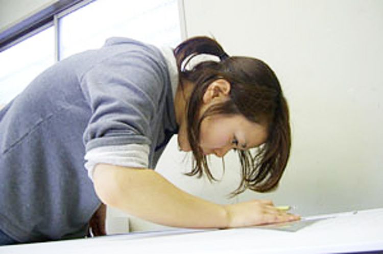 広告デザイン専門学校画像