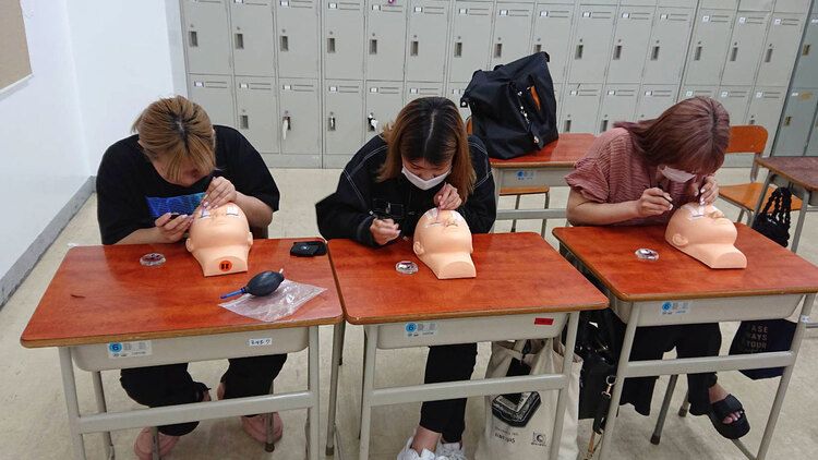 名古屋綜合美容専門学校画像