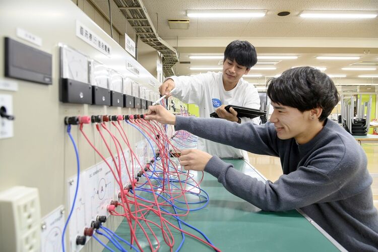 名古屋工学院専門学校画像