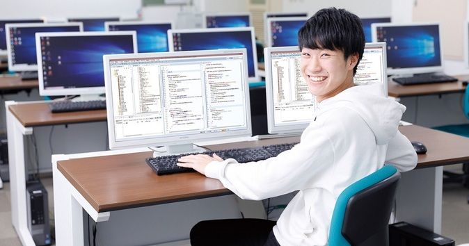 名古屋情報メディア専門学校