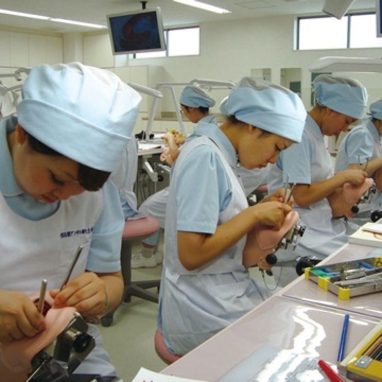 専門学校名古屋デンタル衛生士学院画像