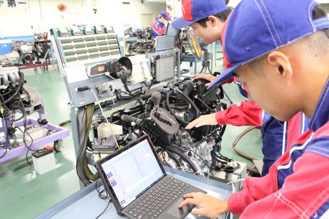 専門学校トヨタ名古屋自動車大学校