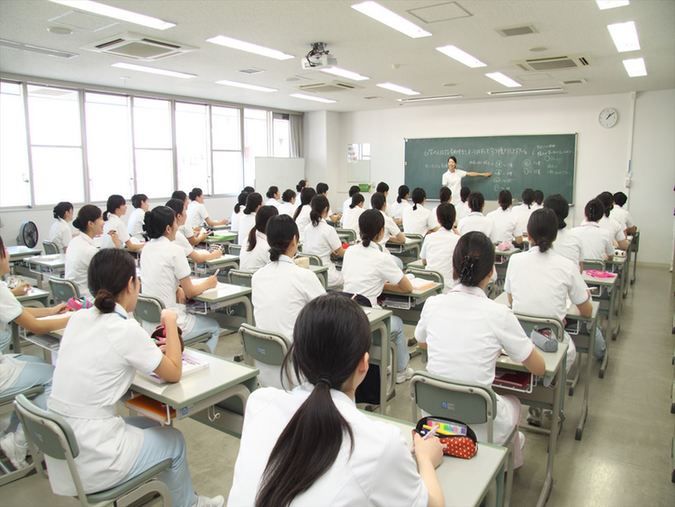 京都歯科医療技術専門学校