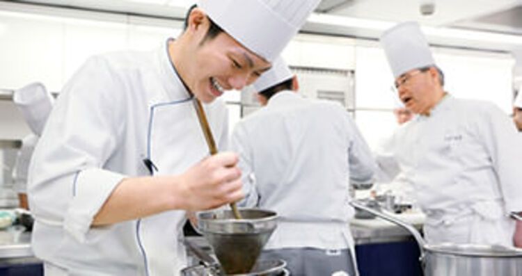 京都調理師専門学校画像