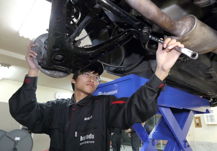 京都自動車専門学校画像