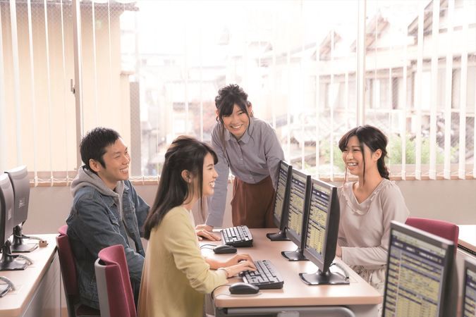 京都栄養医療専門学校