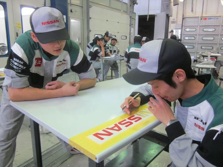 専門学校日産京都自動車大学校画像