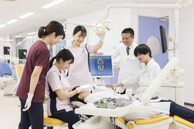 新大阪歯科衛生士専門学校画像