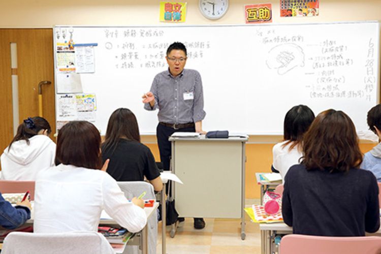 大阪医療秘書福祉専門学校 くすりアドバイザー科 口コミ 学科情報をチェック みんなの専門学校情報