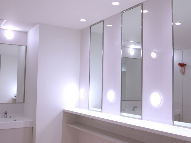 行岡医学技術専門学校画像