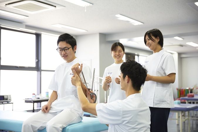 大阪リハビリテーション専門学校