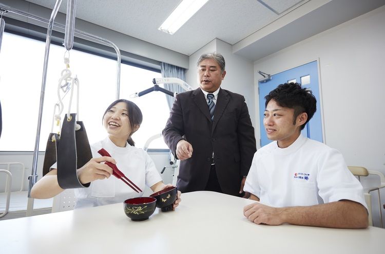 大阪リハビリテーション専門学校画像