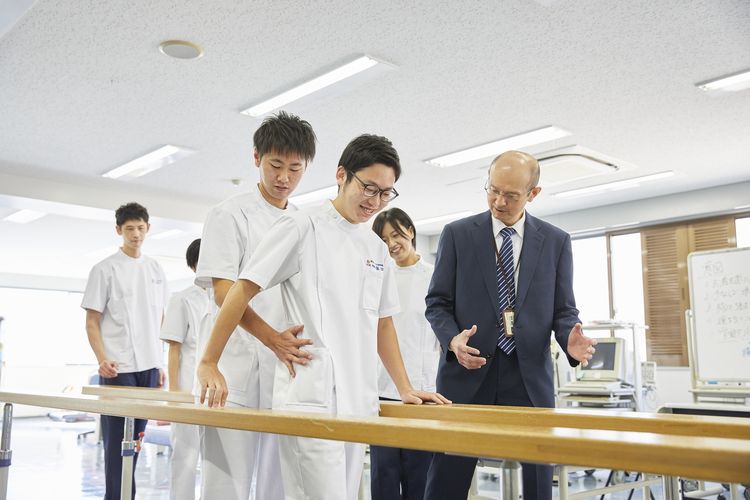 大阪リハビリテーション専門学校画像
