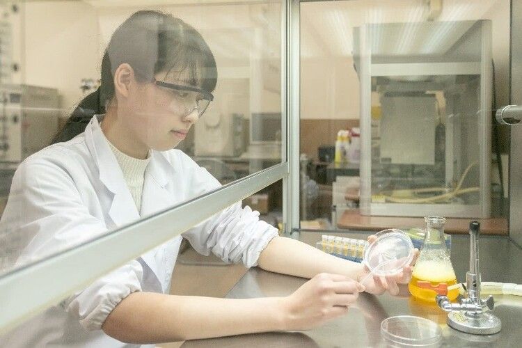 日本分析化学専門学校画像