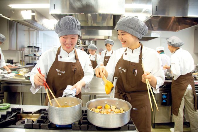 辻学園栄養専門学校