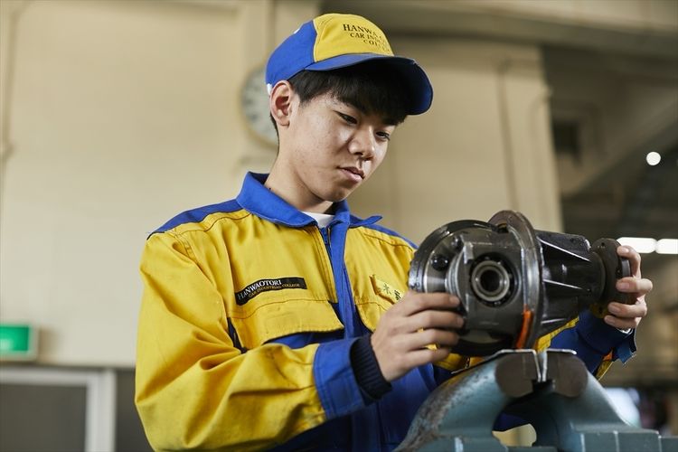 阪和鳳自動車工業専門学校画像