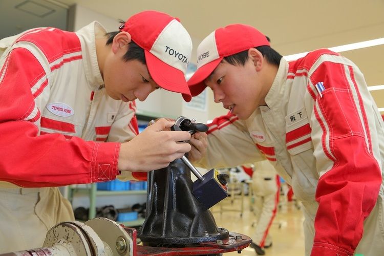 トヨタ神戸自動車大学校の情報満載 口コミ 就職など みんなの専門学校情報